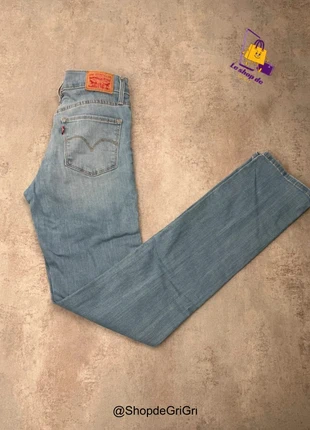 Jean Levi’s 312 Shaping slim Femme Blue vintage – Taille 34 (W27 L34), marca: Levi's, estado: Muito bom, tamanho: XS / 34 / 6, €26.00, €28.00 inclui Proteção do Comprador Pro