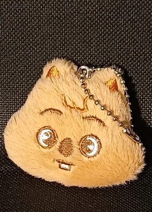 Hanquokka stray kids mini skzoo peluche keychain bagcharm 6 cm, marque: Stray Kids, état: Très bon état, 4,00 €, 4,90 € Protection acheteurs incluse