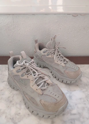 Zapatillas FILA Chunky | Trekking Gris Perla y Arena 🩶 Suela Gruesa y Agresiva | Talla 36, marque: FILA, état: Très bon état, taille: 36, 12,90 €, 14,25 € Protection acheteurs incluse