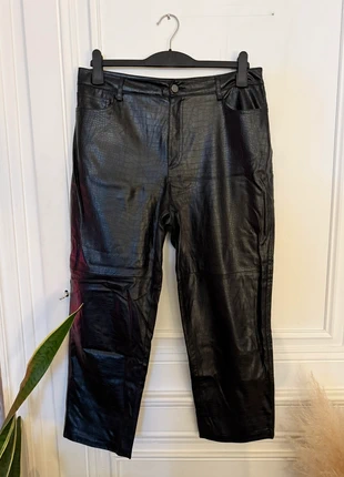 Pantalon simili cuir noir - Mango, merk: Mango, staat: Goed, maat: XL / 42 / 14, € 8,00, € 9,10 inclusief Kopersbescherming