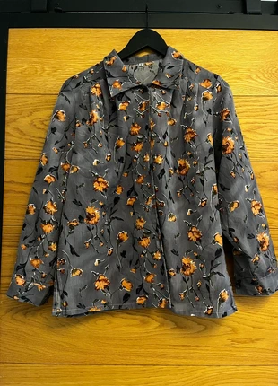 Flower shirt, marque: Flower, état: Très bon état, taille: M / 38 / 10, 40,00 €, 42,70 € Protection acheteurs incluse