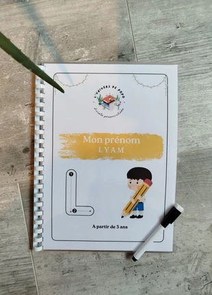 Livret d'activités avec scratch - Prénom, merk: Montessori, staat: Nieuw zonder prijskaartje, maat: 3 jaar / 98 cm, € 20,00, € 21,70 inclusief Kopersbescherming Pro