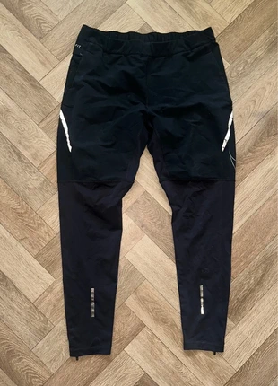 Bas Nike running noir - Taille M, marque: Nike, état: Bon état, taille: M, 30,00 €, 32,20 € Protection acheteurs incluse