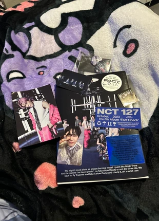 Albums de NCT 127, condition: Very good, €5.00, €5.95 includes Buyer Protection