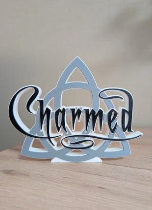 Charmed logo décoratif 18x14cm Excellent état Fanart, merk: Charmed, staat: Heel goed, € 16,00, € 17,50 inclusief Kopersbescherming Pro