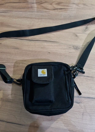 Saccoche Carharrt wip essentials bag small unisex, marque: Carhartt, état: Très bon état, 15,00 €, 16,45 € Protection acheteurs incluse