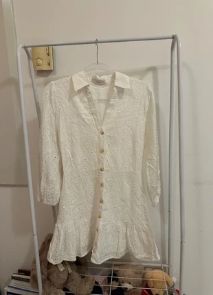 Mango long sleeve broderie dress, brand: Mango, condizioni: Ottime, taglia: M / IT 42 / EU 38, €10.00, €11.20 include la Protezione acquisti