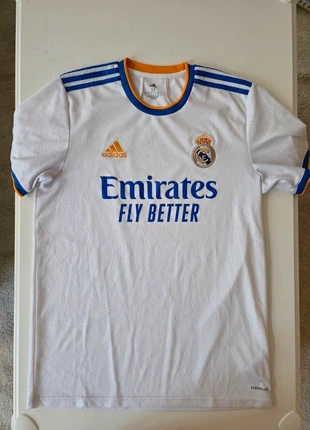 Maillot Real Madrid 2021/2022, marque: adidas, état: Bon état, taille: M, 30,00 €, 32,20 € Protection acheteurs incluse