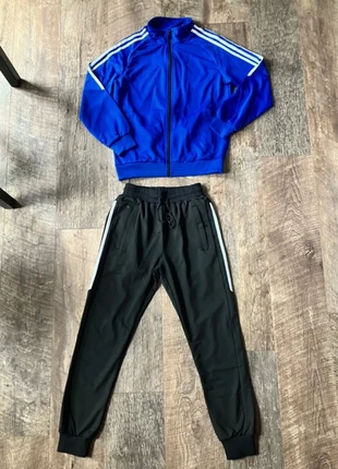 Ensemble survêtement homme M – bleu, noir & blanc – neuf, merk: Vintage Dressing, staat: Nieuw zonder prijskaartje, maat: M, € 14,00, € 15,40 inclusief Kopersbescherming