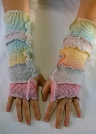 Handmade arm warmers "Dreams and Unicorns" Vanmade, brand: Vanmade, condizioni: Nuovo senza cartellino, taglia: 6,5, €12.50, €13.83 include la Protezione acquisti