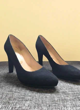 UNISA Black Suede Platform Heels - Classic Pumps, marque: Unisa, état: Très bon état, taille: 39, 8,00 €, 9,10 € Protection acheteurs incluse