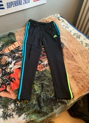 pantaloni adidas, brand: adidas, condizioni: Buone, taglia: M, €7.50, €8.58 include la Protezione acquisti