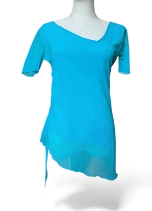 Top fairy en mesh asymétrique bleu ciel y2k S/M, brand: Vintage Dressing, condizioni: Ottime, taglia: M / IT 42 / EU 38, €10.00, €11.20 include la Protezione acquisti Pro