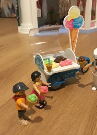 Marchand de glaces à vélo playmobil, marque: Playmobil, état: Très bon état, taille: 5 ans / 110 cm, 5,00 €, 5,95 € Protection acheteurs incluse