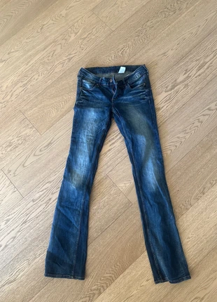 Jeans bootcut vita bassa blu, marque: H&M, état: Neuf sans étiquette, taille: XS / 34 / 6, 4,00 €, 4,90 € Protection acheteurs incluse