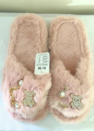 Jolie paire de chausson rose - Taille 38 - 39, marque: Inconnu, état: Neuf avec étiquette, taille: 39, 9,00 €, 10,15 € Protection acheteurs (Pro) incluse