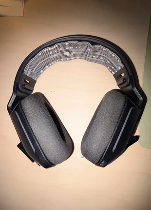 Logitech G733, marque: Logitech, état: Satisfaisant, 30,00 €, 32,20 € Protection acheteurs incluse