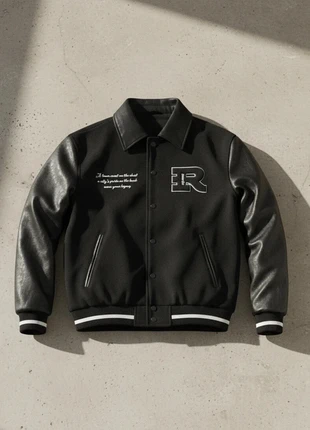 Veste varsity noire minimaliste – chic / streetwear / oversize / unisexe, brand: Nocturna Lane, condizioni: Ottime, taglia: M, €99.90, €105.60 include la Protezione acquisti