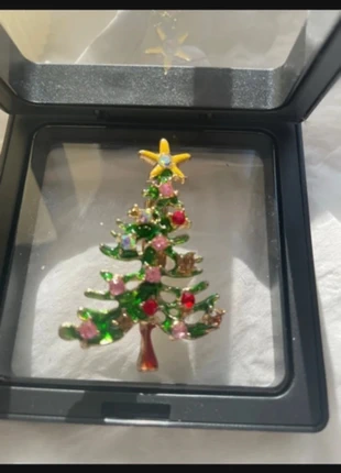 Sparkling Christmas brooch, brand: tree, condition: New with tags, £4.00, £4.90 includes Buyer Protection