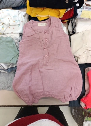 Combinaison bébé fille, marque: Pigeon, état: Très bon état, taille: 3-6 mois / 62 cm, 5,00 €, 5,95 € Protection acheteurs incluse