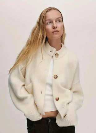 Gilet cardigan crème M maille épaisse boutons bois pull court col montant cosy, marque: Tendance, état: Très bon état, taille: M / 38 / 10, 35,00 €, 37,45 € Protection acheteurs (Pro) incluse