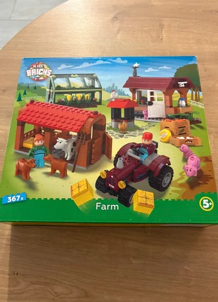 Ferme à construire 🚜, marque: kids bricks, état: Neuf avec étiquette, taille: 5 ans / 110 cm, 16,00 €, 17,50 € Protection acheteurs incluse