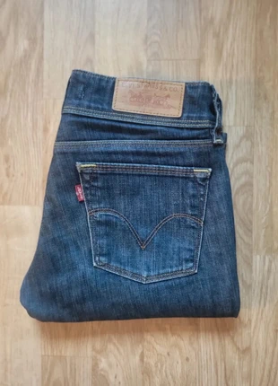 Jean slim bleu marine Levi's 571 taille w26l32, merk: Levi's, staat: Heel goed, maat: W26 | FR 36, € 12,00, € 13,30 inclusief Kopersbescherming