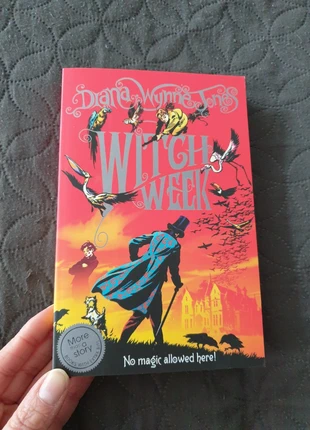 New Diana Wynne Jones Witch Week, état: Très bon état, 4,00 €, 4,90 € Protection acheteurs incluse