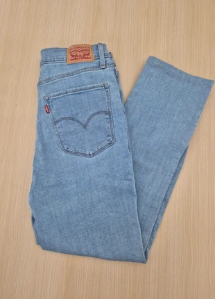 Jean Levi's bleu 724 High rise straight - Taille W29, marke: Levi's, zustand: Sehr gut, größe: M / 38 / 10, 19,90 €, 21,60 € inklusive Vinted-Käuferschutz