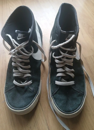 Nike Primo Court Mid Leather taille 45, marque: Nike, état: Très bon état, taille: 45, 13,00 €, 14,35 € Protection acheteurs incluse