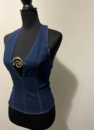 Top dos nu en jean avec bijoux serpentin doré, brand: denim 4 life, condition: Very good, size: S / 36 / 8, €29.00, €31.15 includes Buyer Protection
