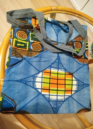 Sac artisanal fait main réversible wax, marque: Fait Main, état: Neuf sans étiquette, 20,00 €, 21,70 € Protection acheteurs incluse