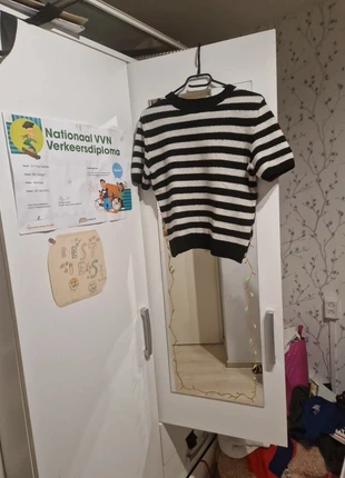 Wol t-shirt, merk: H&M, staat: Goed, maat: XS / 34 / 6, € 1,20, € 1,96 inclusief Kopersbescherming