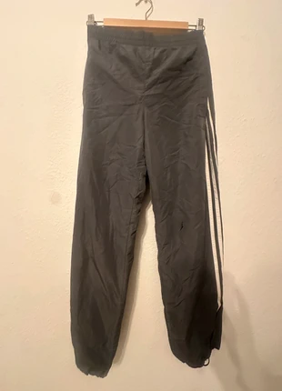 adidas trackpants, marque: adidas, état: Satisfaisant, taille: S, 5,00 €, 5,95 € Protection acheteurs incluse