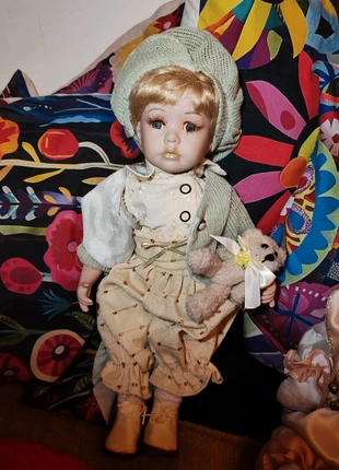 Poupée, staat: Goed, maat: Universeel, € 3,00, € 3,85 inclusief Kopersbescherming