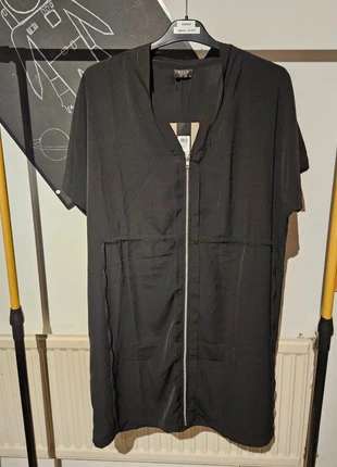 Robe noire femme, marque: Vila, état: Neuf avec étiquette, taille: XL / 42 / 14, 20,00 €, 21,70 € Protection acheteurs incluse