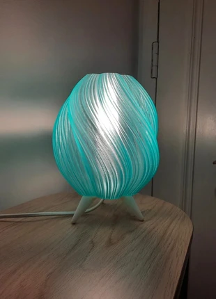 Lampe design moderne aux formes organiques - Turquoise transparent, merk: Filamentora, staat: Nieuw met prijskaartje, € 25,00, € 26,95 inclusief Kopersbescherming Pro
