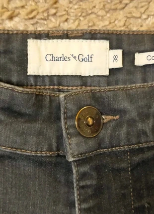 Jean noir Charles le Golf, femme, Taille 38, marque: Charles Le Golf, état: Très bon état, taille: M / 38 / 10, 15,00 €, 16,45 € Protection acheteurs incluse