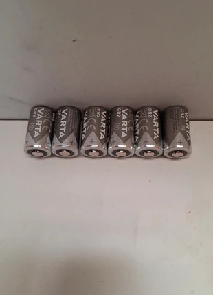 Piles varta cr2 3v neuves, brand: VARTA, condizioni: Nuovo con cartellino, €4.50, €5.43 include la Protezione acquisti