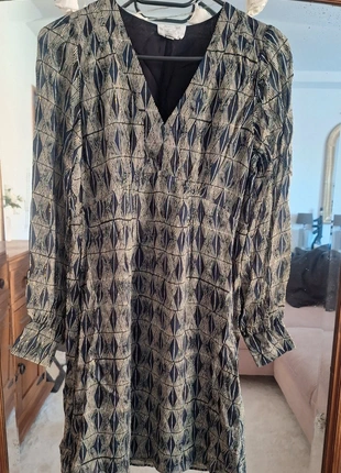 Robe mi-cuisse, marque: Maison 123, état: Très bon état, taille: XS / 34 / 6, 20,00 €, 21,70 € Protection acheteurs incluse