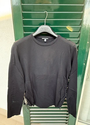 Vendo Maglietta Krizia Jeans (Taglia 46, veste piccolo!), marca: Krizia, estado: Bom, tamanho: XL / 42 / 14, €5.00, €5.95 inclui Proteção do Comprador