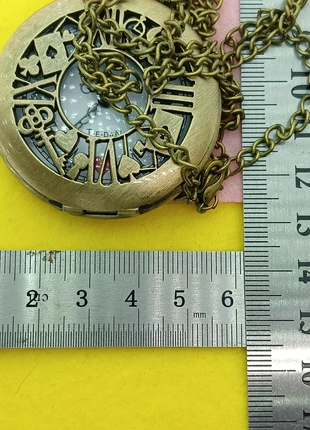 Montre à gousset Alice in wonderland, merk: Alice, staat: Heel goed, maat: 47 mm & groter, € 5,00, € 5,95 inclusief Kopersbescherming Pro