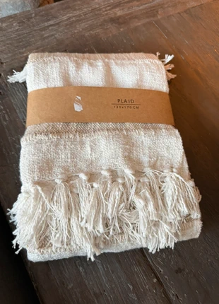 Plaid (130/170 cm), merk: Homestyling, staat: Nieuw met prijskaartje, maat: 130 x 170 cm, € 17,50, € 19,08 inclusief Kopersbescherming