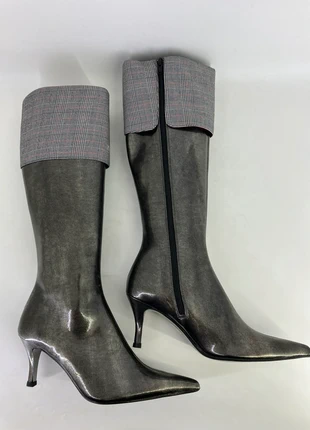 Bota alta charol tacón fino y punta Ángel Alarcón 00s, merk: Vintage Dressing, staat: Heel goed, maat: 35, € 75,00, € 79,45 inclusief Kopersbescherming