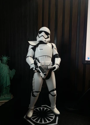 Hot Toys First Order Stormtrooper Star Wars, marca: Hot Toys, estado: Muy bueno, tamaño: Talla única, 100,00 €, 105,70 € Protección al comprador incluida