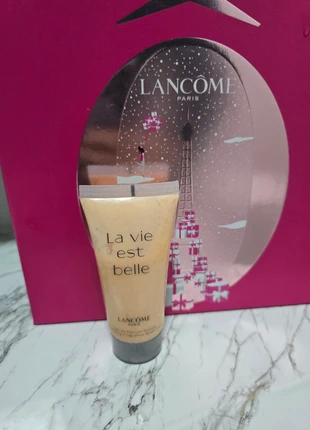 Latte corpo Lancome La vie est belle 50ml, brand: Lancôme, condizioni: Nuovo con cartellino, €6.00, €7.00 include la Protezione acquisti