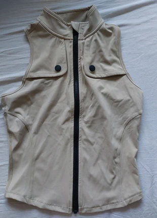 Firm Abs top maat M, merk: Firm Abs, staat: Nieuw zonder prijskaartje, € 25,00, € 26,95 inclusief Kopersbescherming