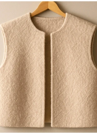 Gilet sans manches taupe clair – Laine bouclée – Neuf avec étiquette, marque: Boutique indépendante, état: Très bon état, taille: Taille unique, 22,99 €, 24,84 € Protection acheteurs incluse