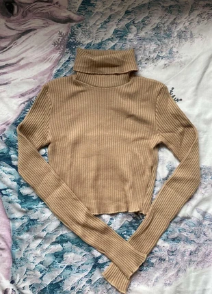 Pull à col roulé côtelé marron clair Taille S TBE, brand: Bershka, condizioni: Ottime, taglia: S / IT 40 / EU 36, €6.00, €7.00 include la Protezione acquisti