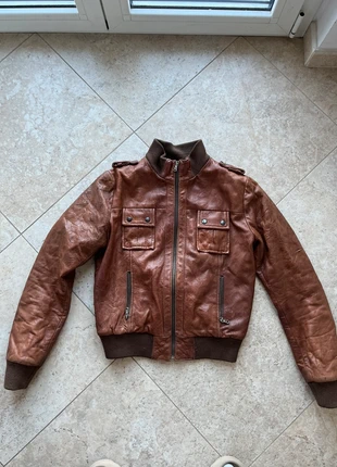 Bomber di pelle, marque: Vera Pelle, état: Très bon état, taille: M / 38 / 10, 30,00 €, 32,20 € Protection acheteurs incluse